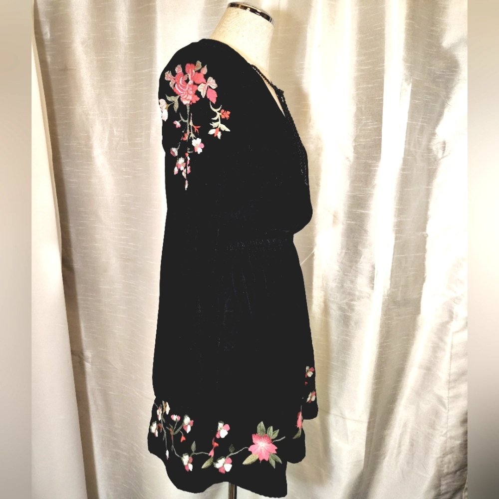 a.n.a TAG Rose Dress, Long Sleeve, Dress, Black, Floral Embroidery/Pleats, XS - Picture 8 of 16